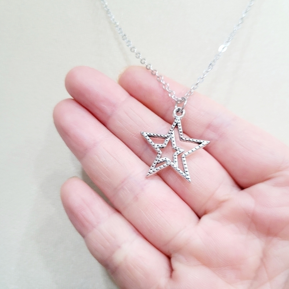 Brand New Silver Double Stars Necklace - Picture 4 of 8
